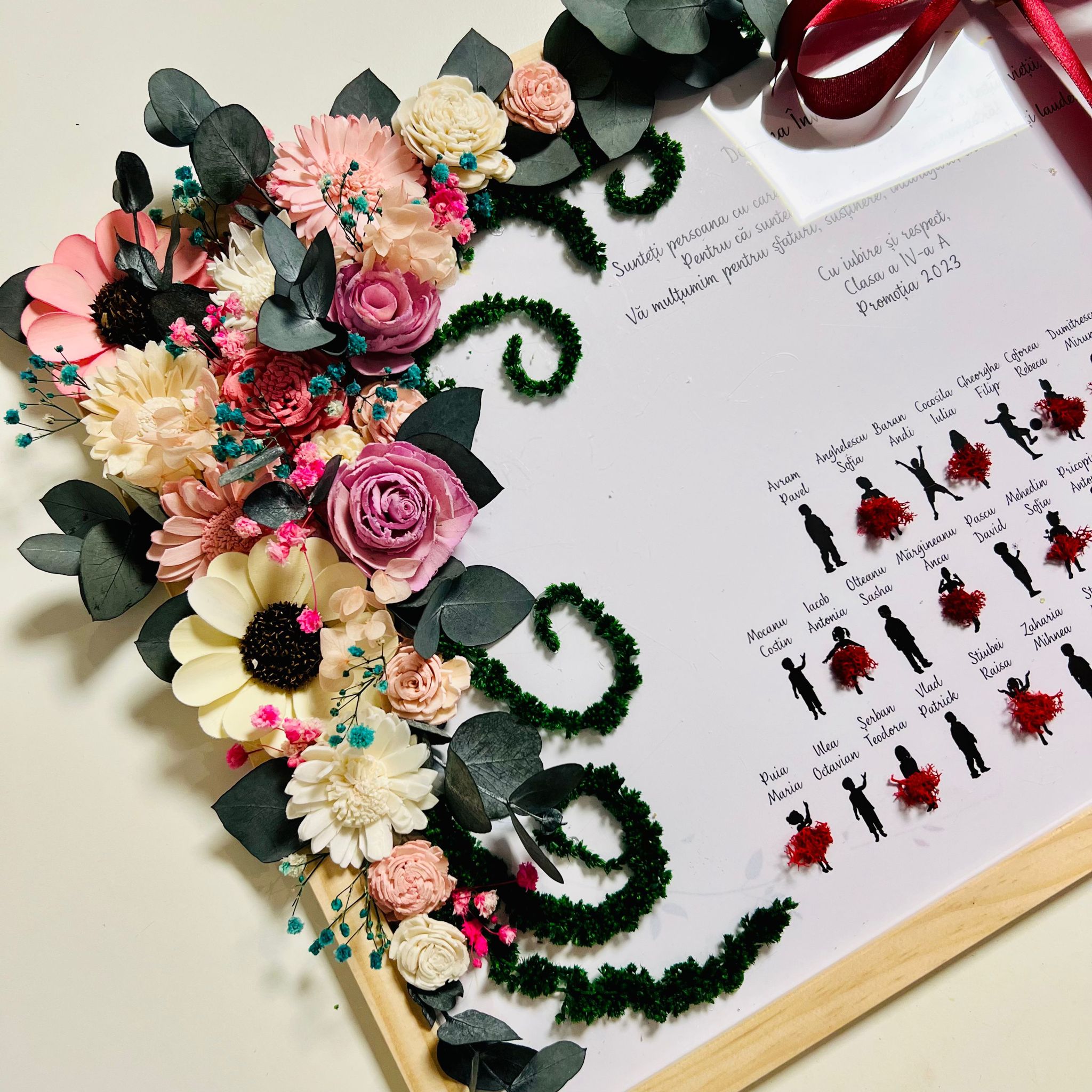 Tablou personalizat pentru doamna învățătoare cu flori stabilizate - imagine 3